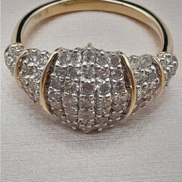 1.00 CTW candlelight diamonds 10K yellow gold cluster ring sz.6 - Picture 1 of 6